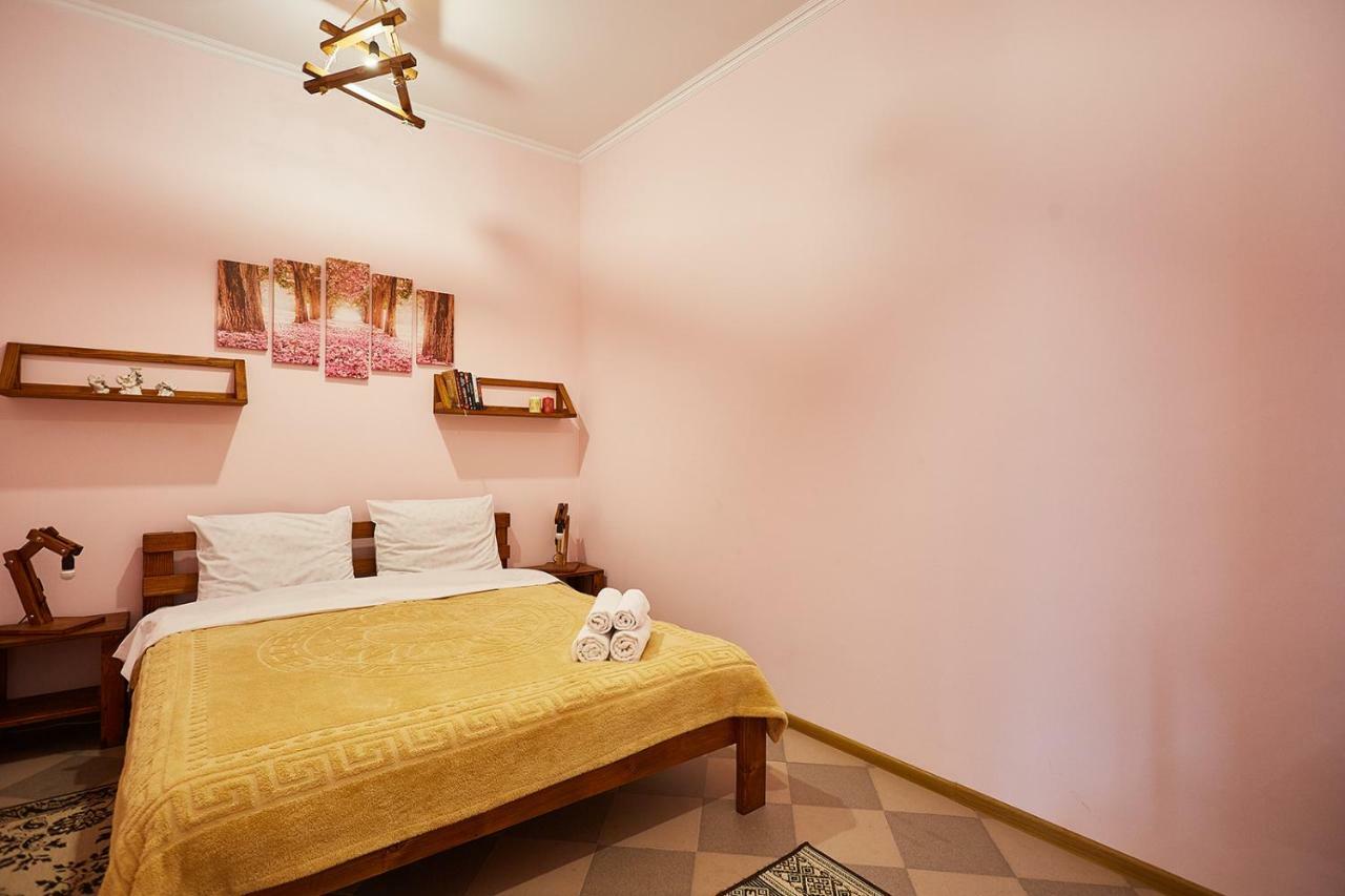 Sweet Home Kamianets-Podilskyi Exterior foto