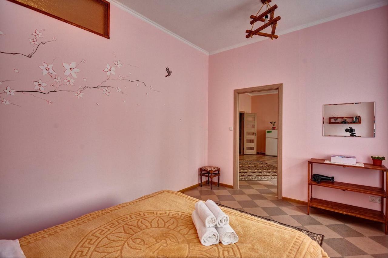 Sweet Home Kamianets-Podilskyi Exterior foto